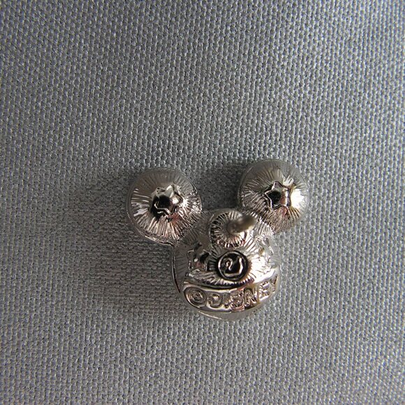 Swarovski Crystal Disney Mickey Mouse Tac Pin - Picture 2 of 3